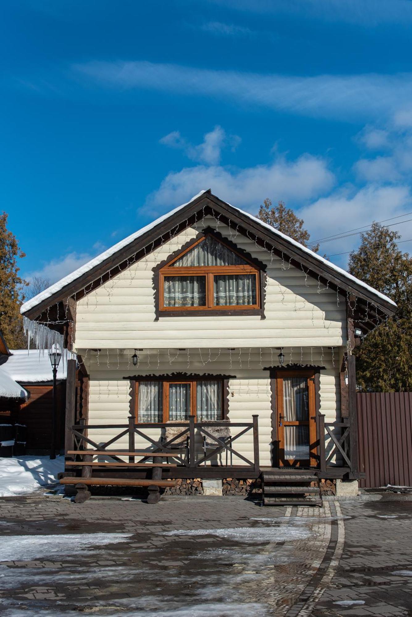Zolota Forel Hotel Korostov Exterior photo